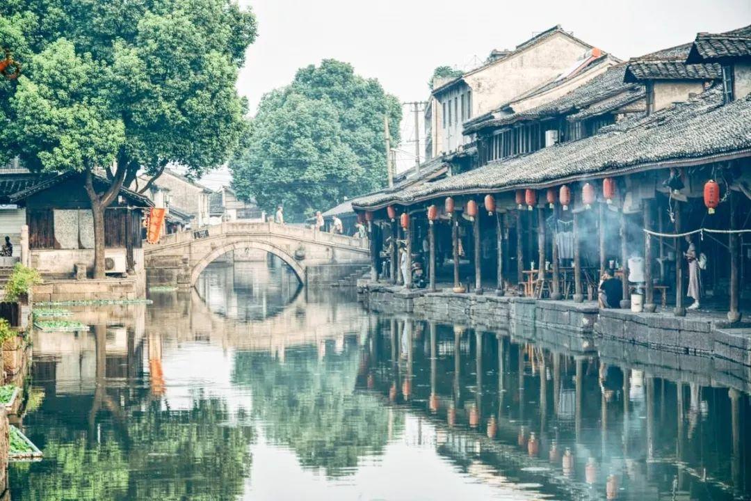 逃离沙漠建筑